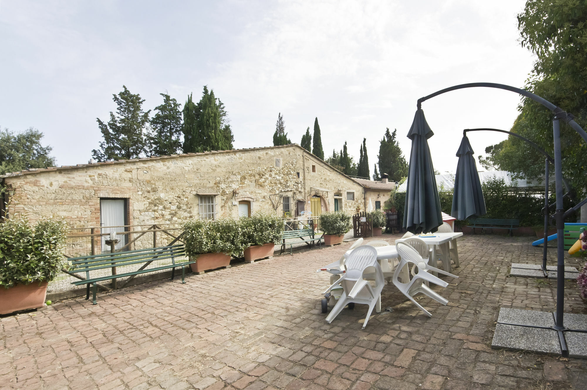 Agriturismo La Magione Quercegrossa Exterior photo