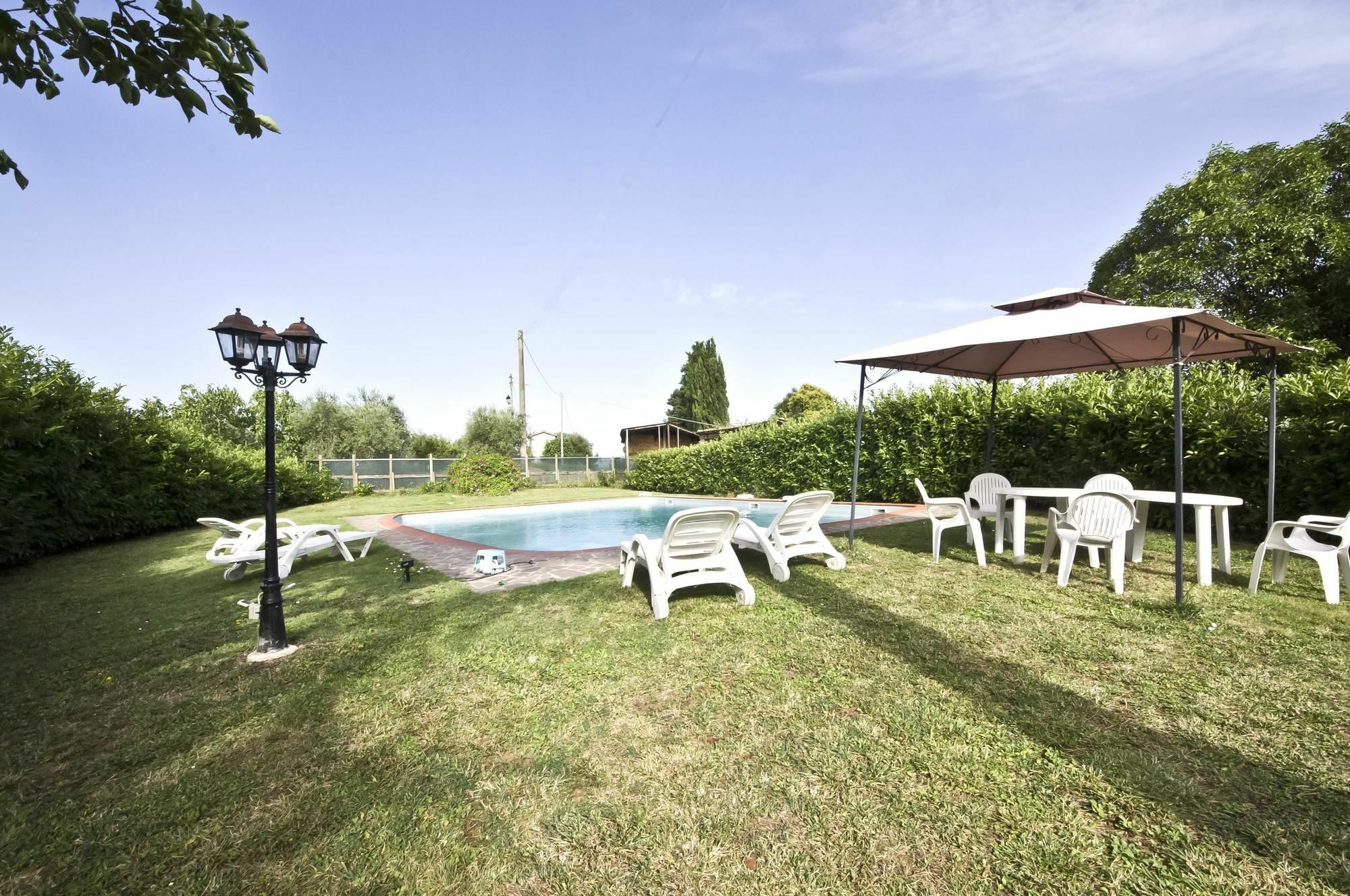 Agriturismo La Magione Quercegrossa Exterior photo